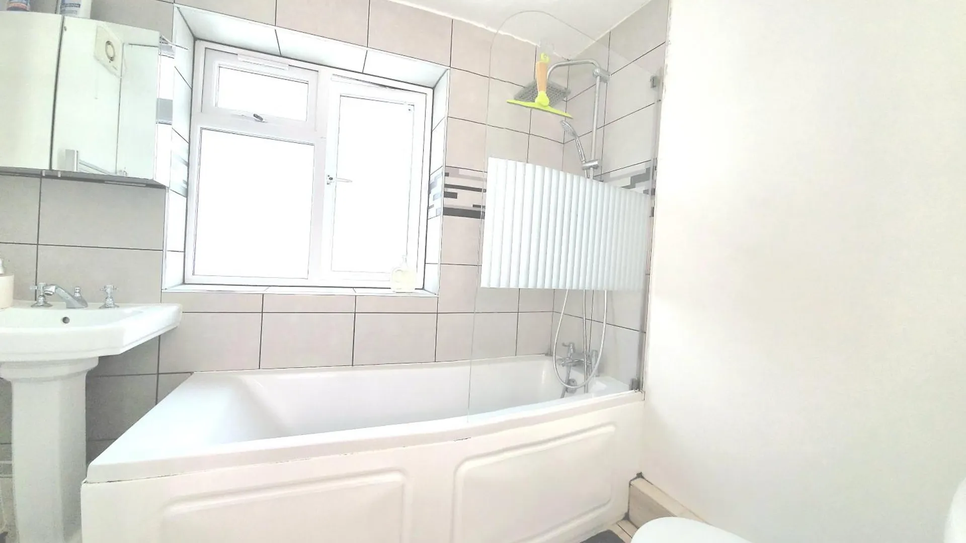 Homestay Master Double Room 2 London