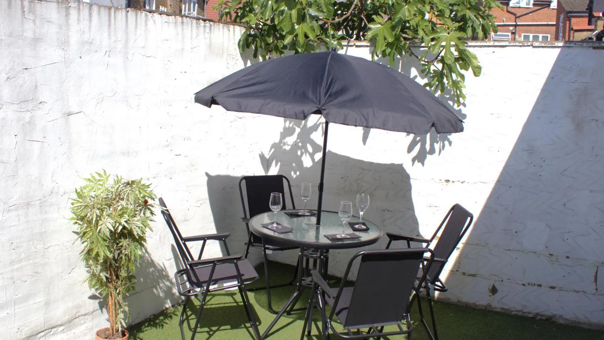 Homestay Master Double Room 2 London